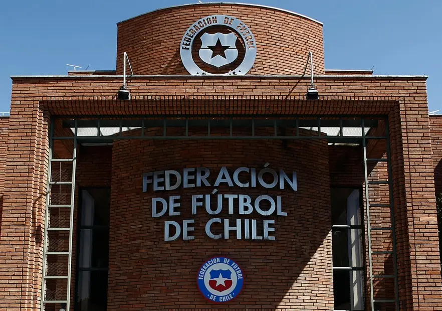Clausuran sede de la ANFP en Peñalolén por funcionar sin patente comercial